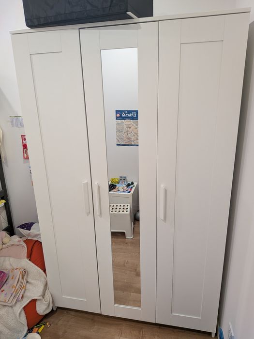Roupeiro branco IKEA como novyy