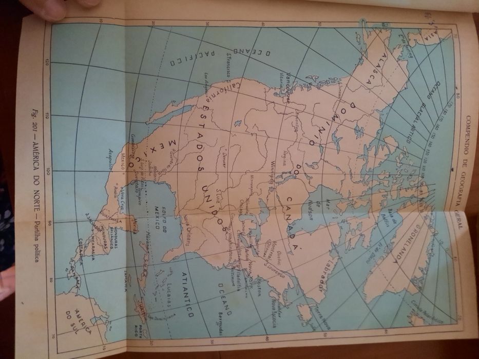 Livro Documentação cartográfica anexo ao compêndio de Geografia Geral