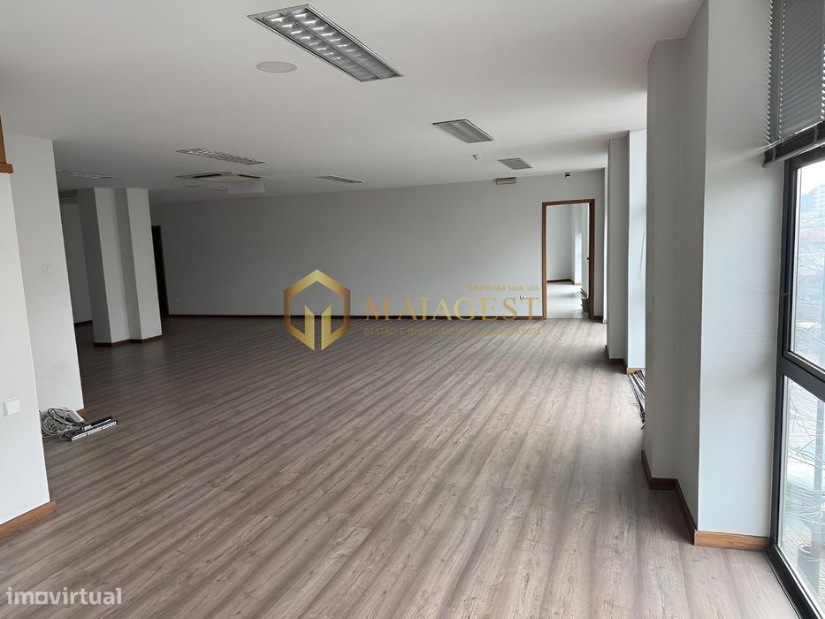 Espaço Comercial em Frente ao Tribunal de Santo Tirso