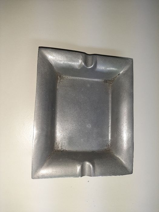 cinzeiro antigo em estanho