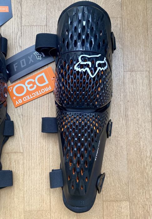 Наколенники Fox Racing Titan Pro D3O нового поколения