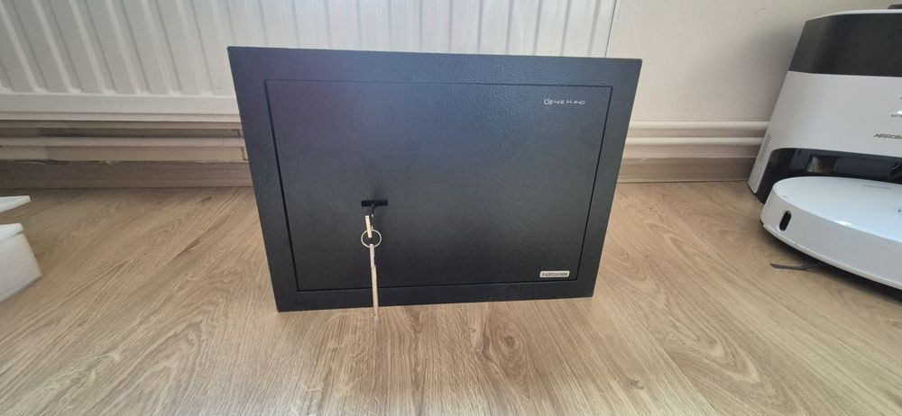 Sejf biurkowy  domowy