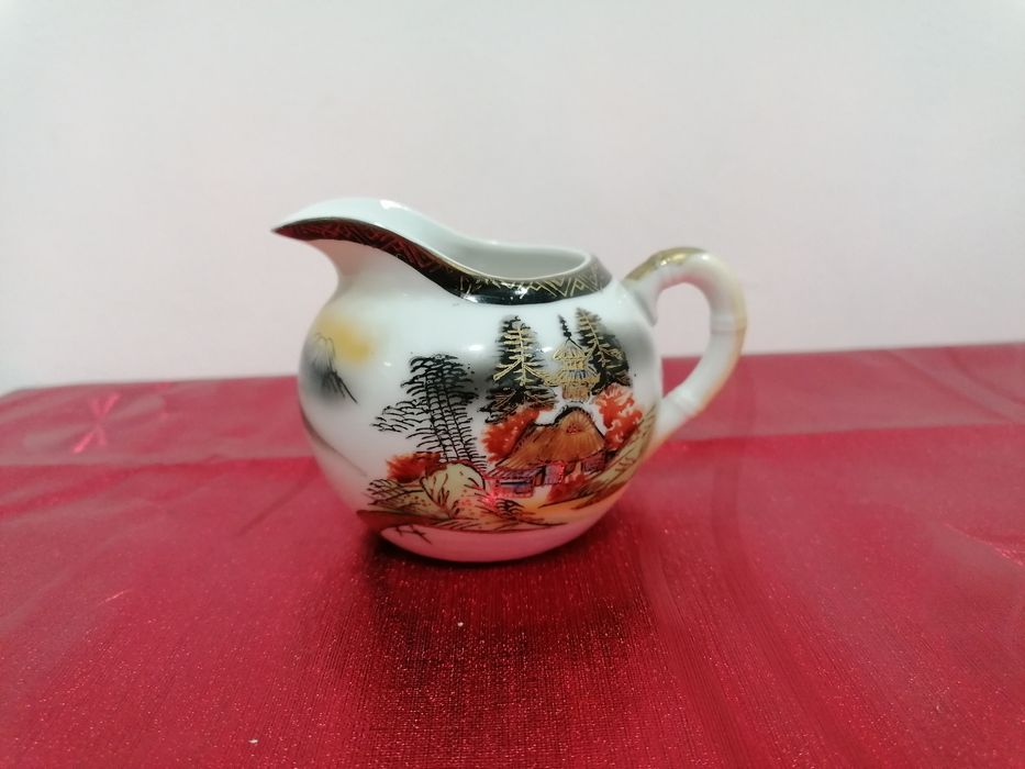 Conjunto de chá com 19 peças em loiça antiga chinesa