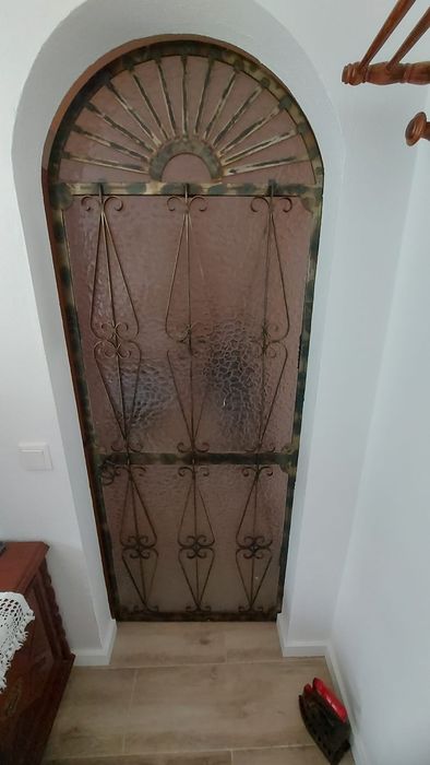 Porta de ferro (feita por artesão)