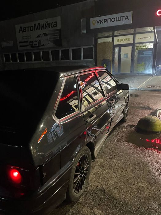 Ваз 2114 на полном боевом ходу !!