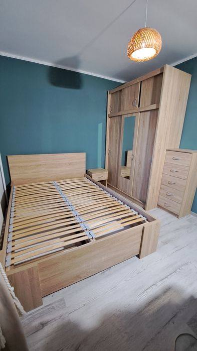 Sprzedam zestaw mebli sypialnianych