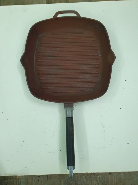 Сковорода гриль. Чугунная