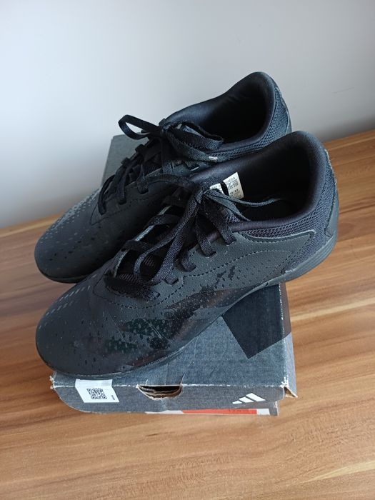 Halówki adidas predator rozm 36