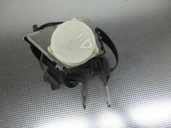 Cinto trás direito FORD Focus II (DA_)