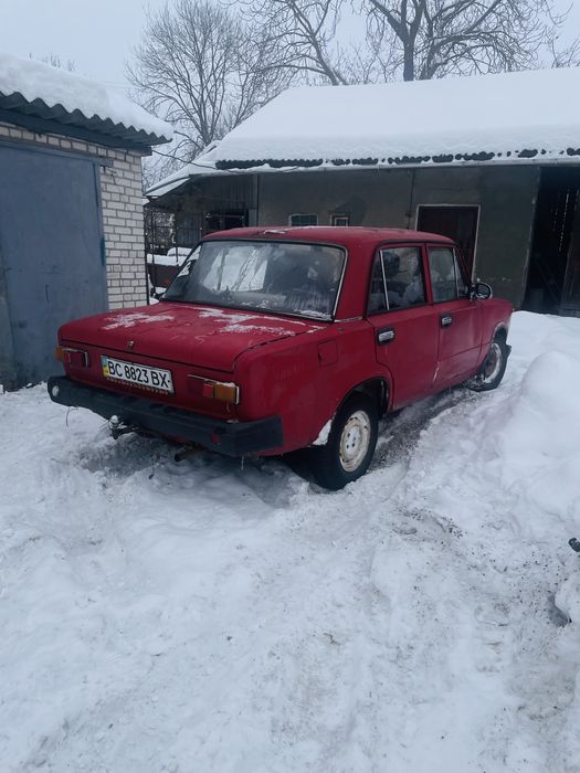 Ваз2101 5ступка хороший торг біля капота