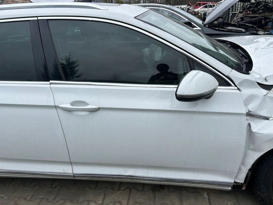 DRZWI LEWE PRWE PRZEDNIE PRZÓD VW PASSAT B8 KOMBI
