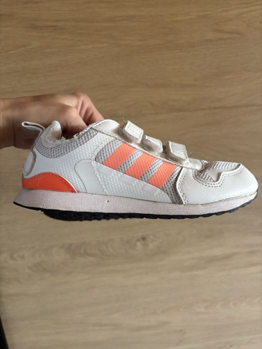 Дитячі кросівки Adidas 19,5cм