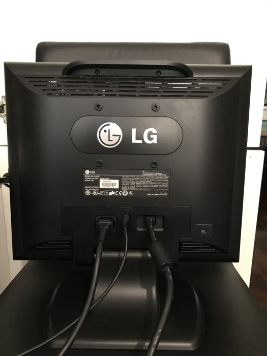 Monitor 15” LG 566LM