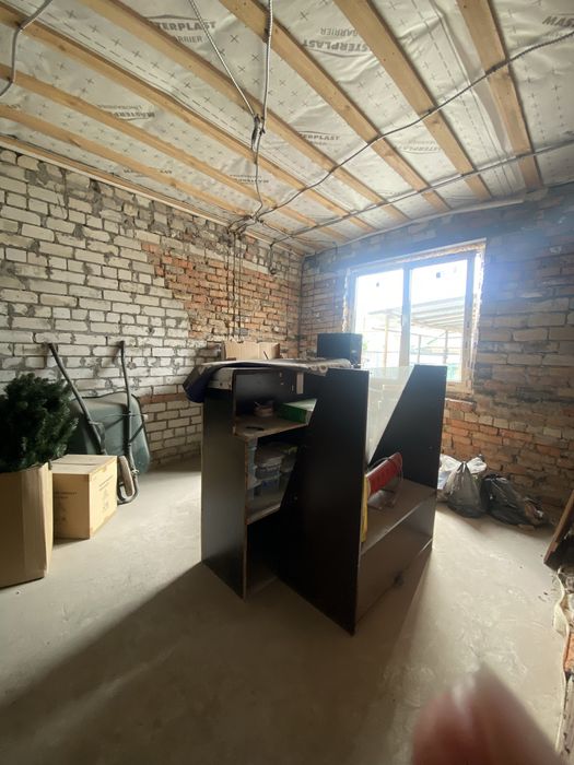 У продажу новий будинок в центрі м. Самар