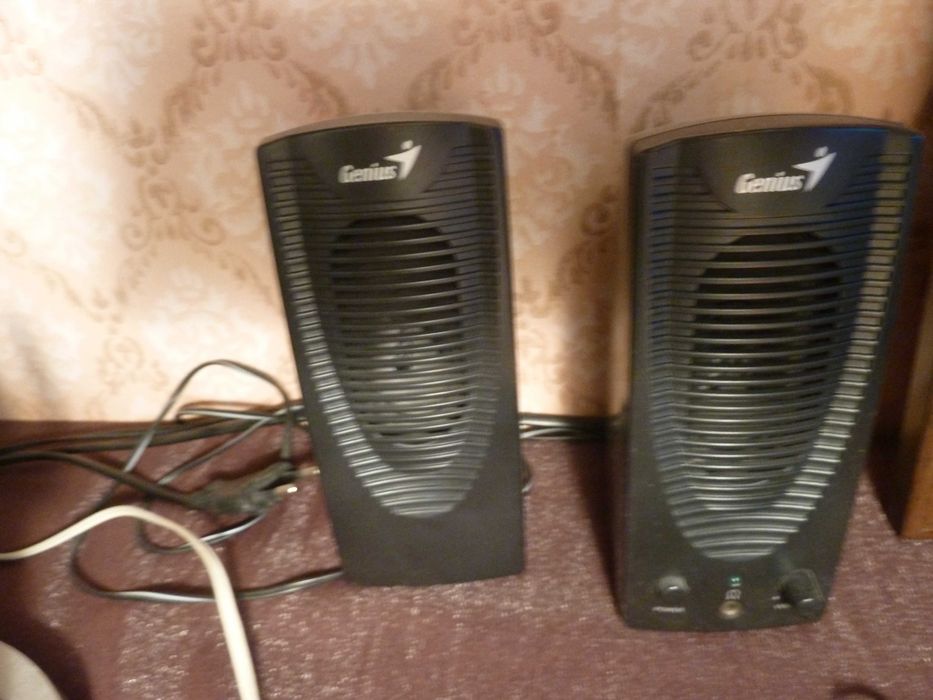 Компьютер, монитор, колонки, мышка