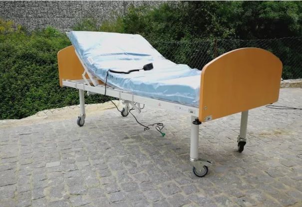 Cama eléctrica tripartida com colchão NOVA