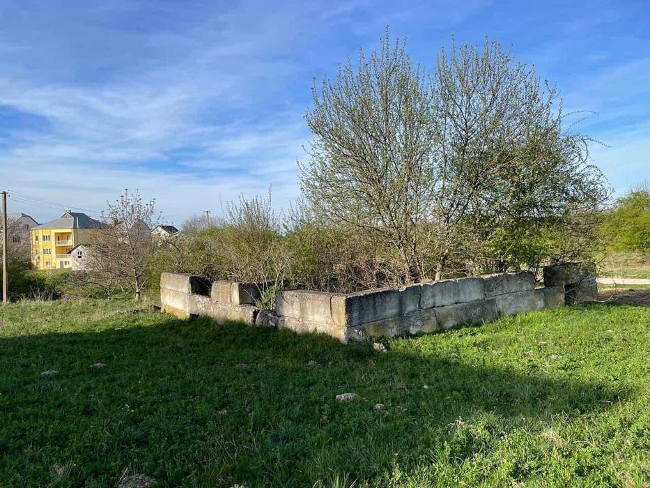 Продаж земельної ділянки під забудову  12 сот .