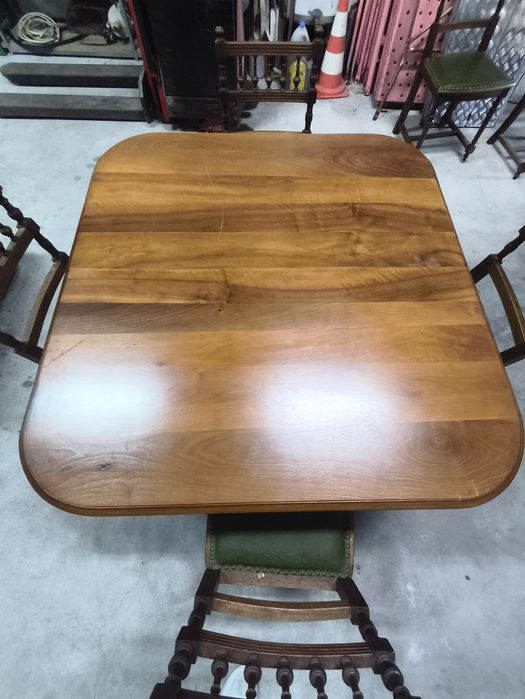 Mesa de jantar extensível em madeira maciça + 6 cadeiras