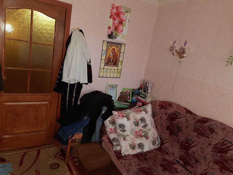 Продам дві кімнати в гуртожитку!!