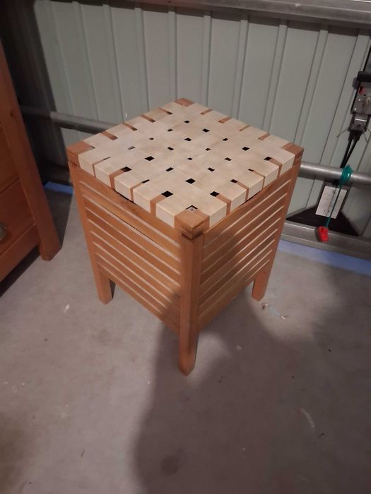 Banco para WC em madeira