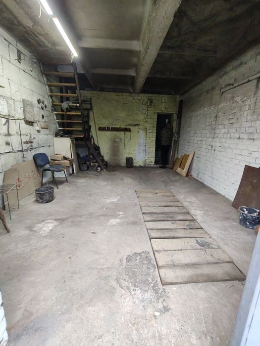 Здам в оренду гараж 2поверховий вул. Поліська