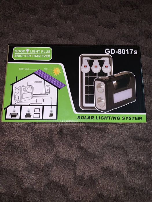 Фонарь станция с солнечным панелью