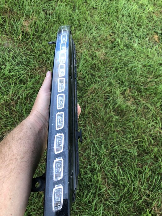 Вказівник повороту Q7.