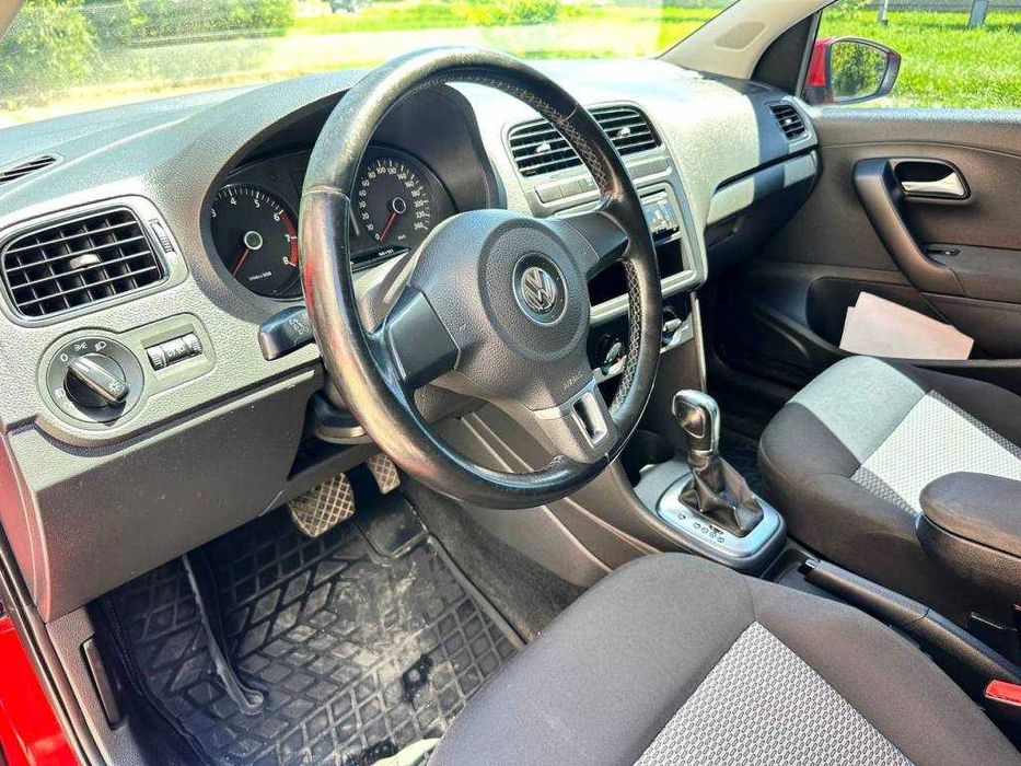 VW Polo на АВТОМАТЕ