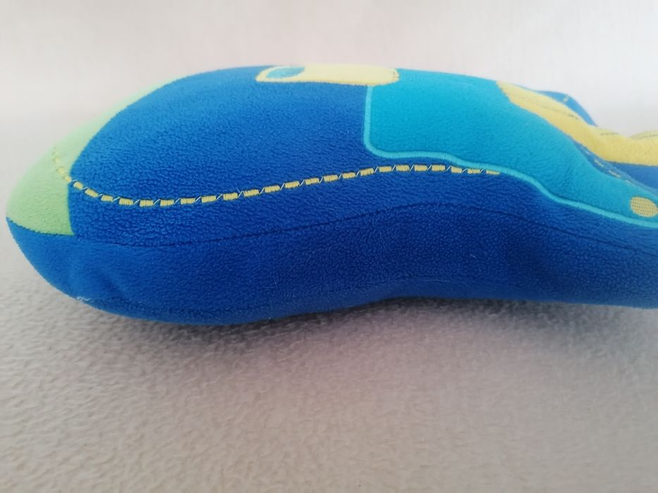 Miękka poduszka  dziecięca w kształcie gitary 60 x 25 cm  IDEALNY STAN