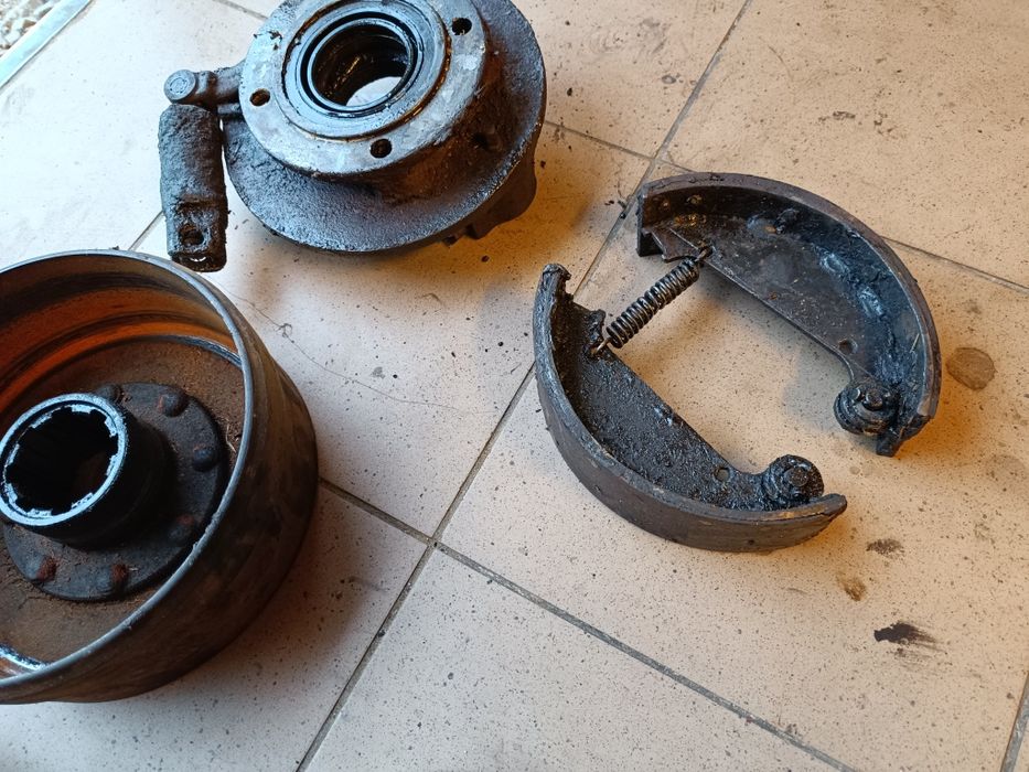 Hamulce, bębny szczęki podstawy hamulcy Zetor k 25