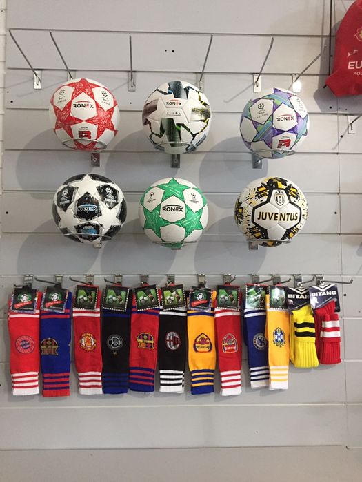 Мячи футбольные / футбольные мячи / футзальные/сетка /гетры