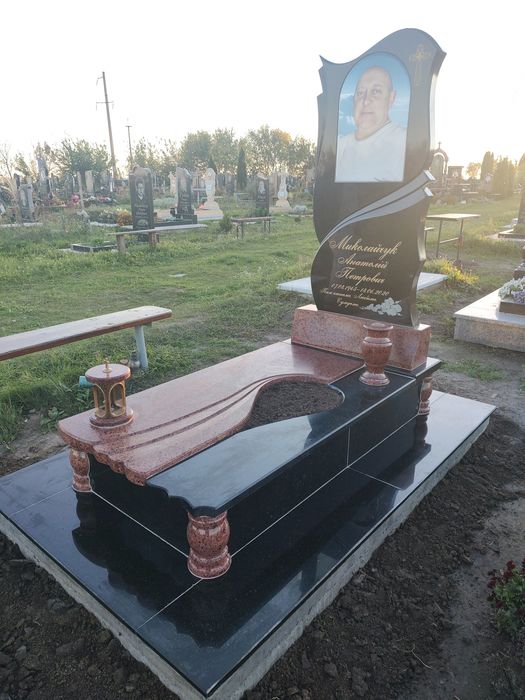 Памятники Ружин  .Вироби з граніту. Пам'ятники, стільниці, підвіконня