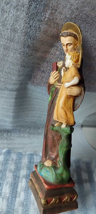 Estátua de Santo António e Menino Jesus
