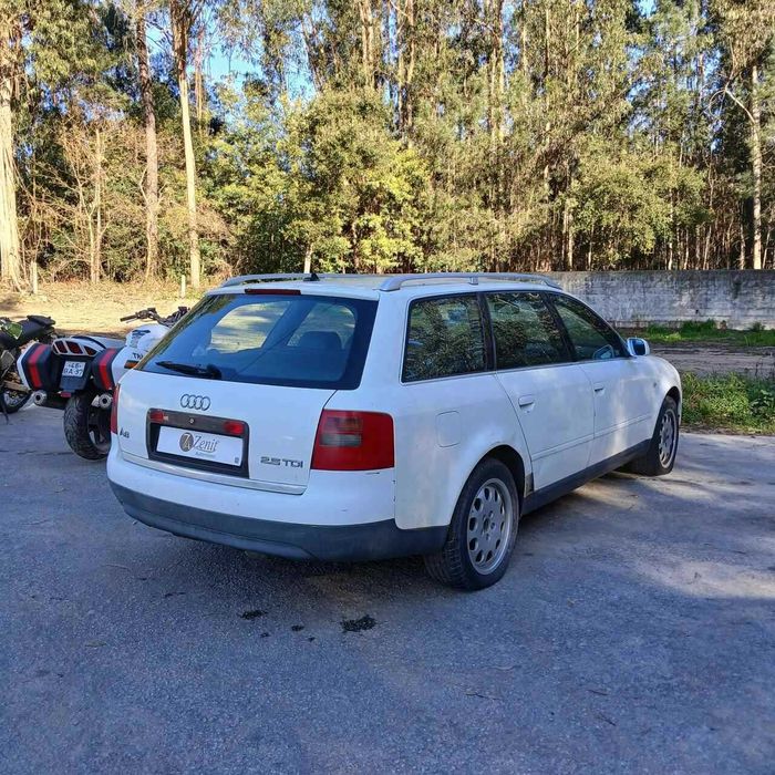 Audi A6 2.5TDI de 1999 - Peças Usadas
