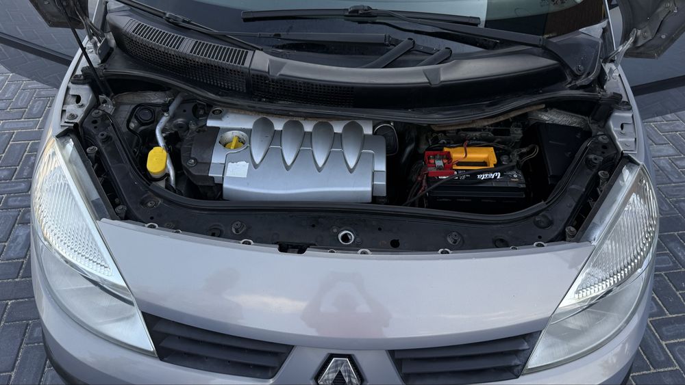 Продам Renault scenik