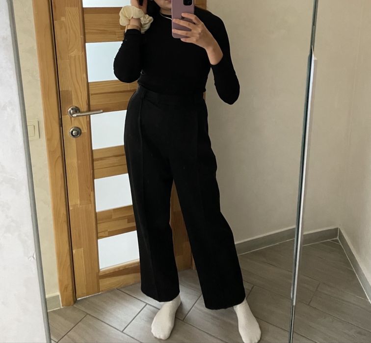 Класичні брюки зі стрілками від DiaDia