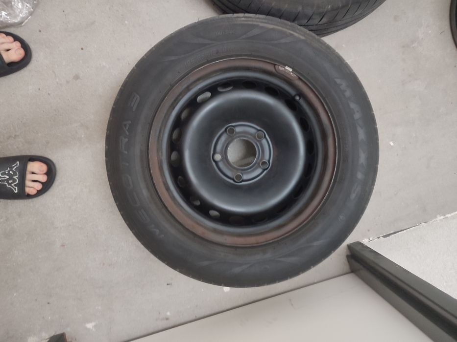 Sprzedam 4 felgi stalowe 15 Renault Megane 3 CENA ZA 4 SZTUKI