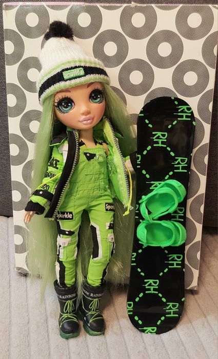 Лялька Rainbow High  Рейнбоу хай Jade Hunter Green Джейд Хантер Зимова