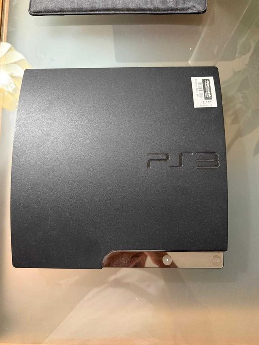 Playstation 3 slim com 8 jogos e 2 comandos