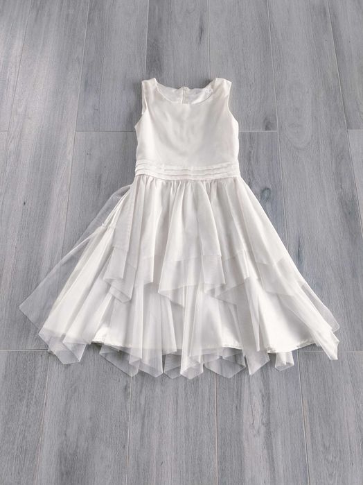 Sukienki 134/140/146