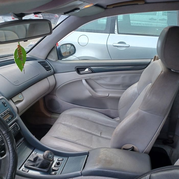 Carro Mercedes CLK230 sport