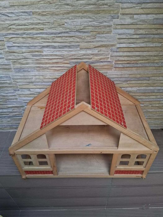 Vende-se Casa Bonecas Madeira