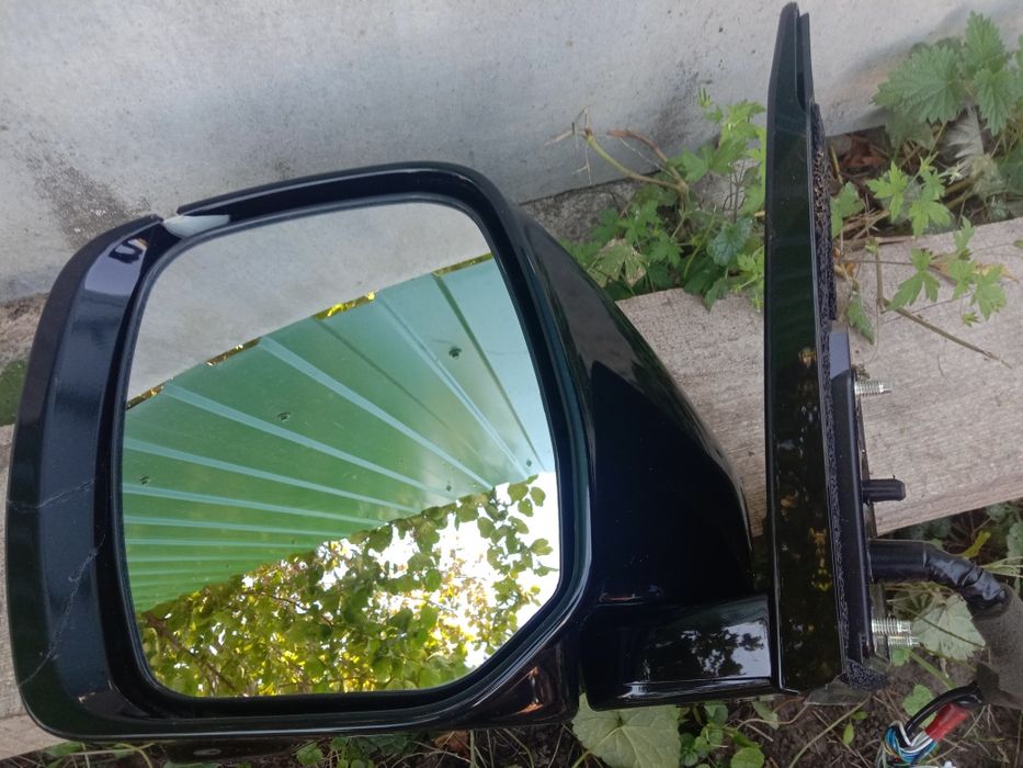 Інфініті QX 56 ліве зеркало