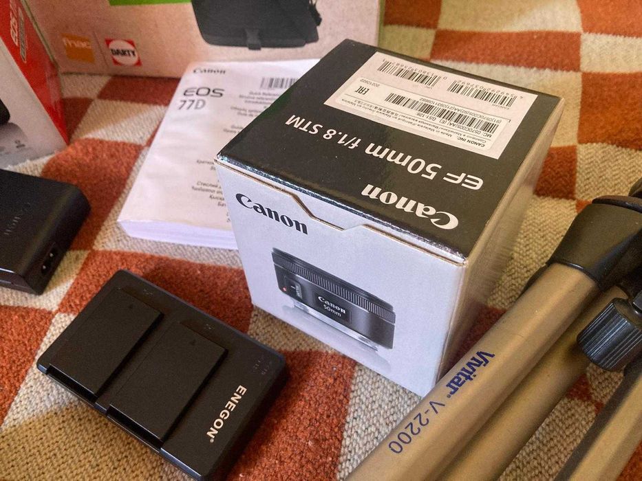 Canon 77D + canon 50mm + canon 18-135mm