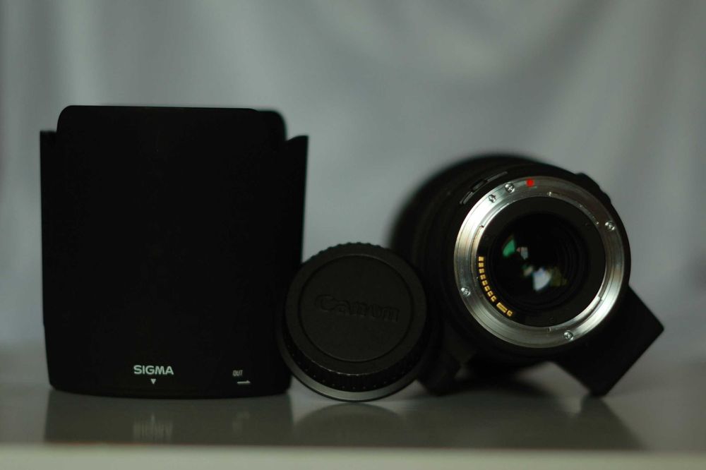 Sigma 100-300mm f4 APO EX DG HSM для Canon, професійний, швидкий
