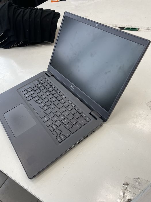 Intel 10 покоління!!! Батарея 4 години!! Ноутбук Dell i3, 8gb