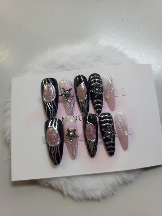 Tipsy press on nails gothic gwiazdki kocie oko czarne różowe srebro S y2k
