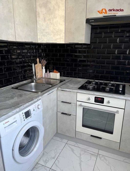 Однокімнатна затишна квартира на Хоткевича