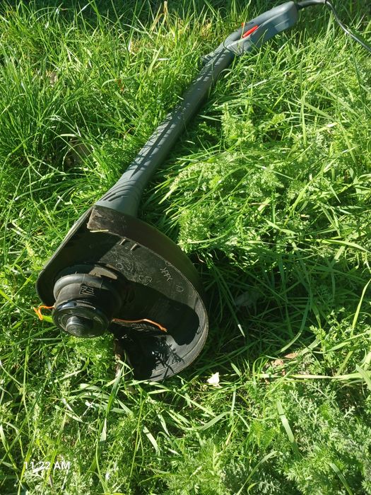 Газонокосарка тріммер