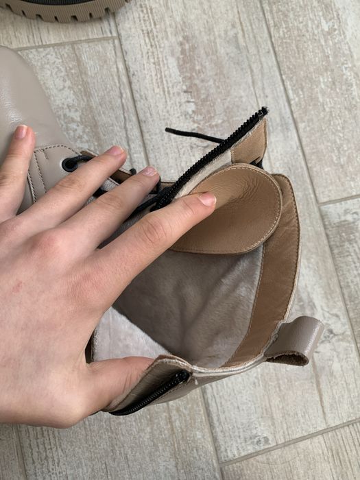 Ботинки жіночі в ідеальному стані